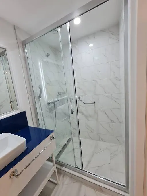 아파트 Orbi City 5-Star Beach Studio 바투미